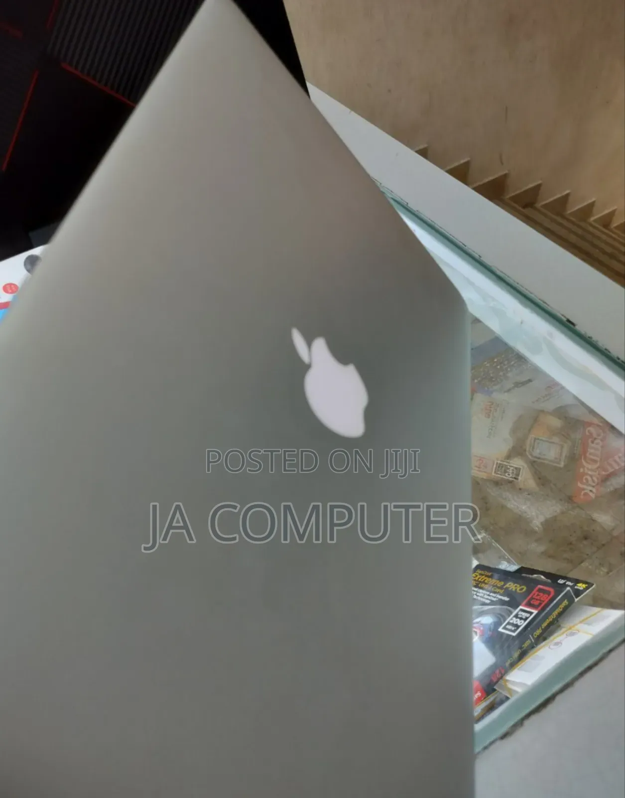 New Laptop Apple MacBook Pro 2013 8GB Intel Core I7 SSD 512GB