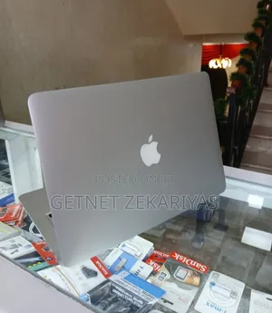 New Laptop Apple MacBook Air 2013 8GB Intel Core I7 SSD 512GB