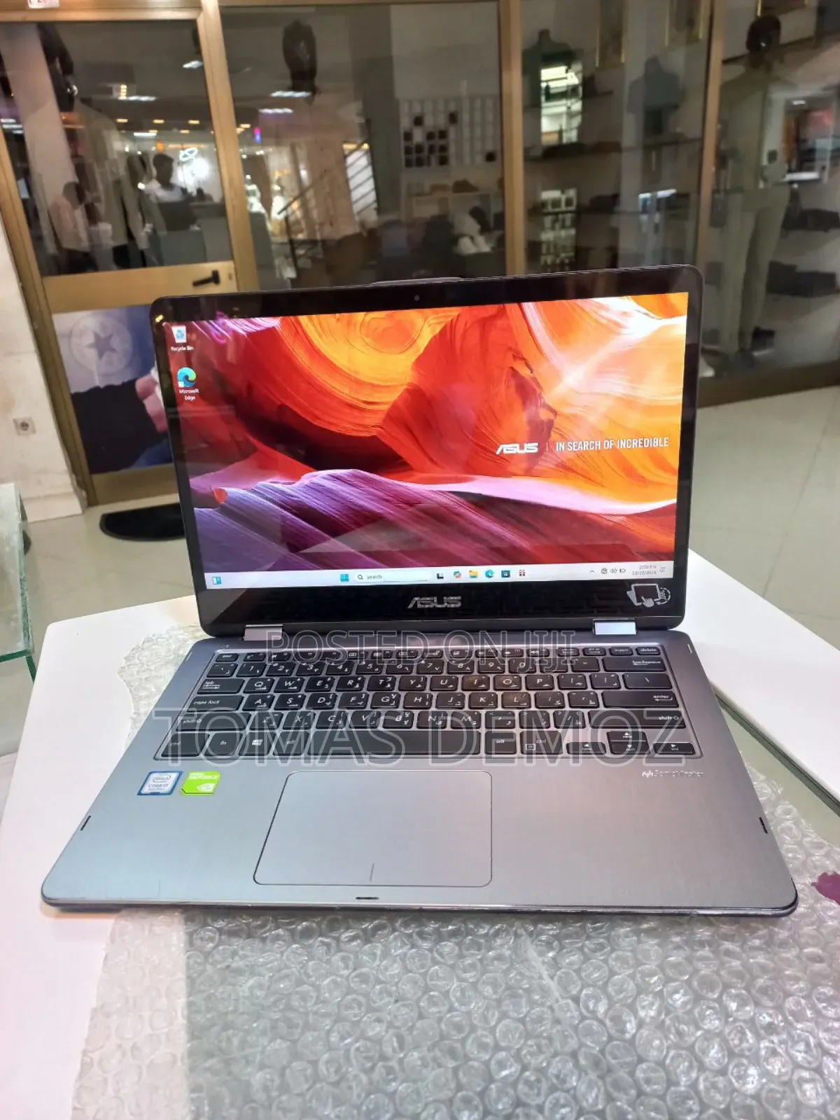 New Laptop Asus VivoBook Flip 14 TP412UA 8GB Intel Core I7 HDD 1T