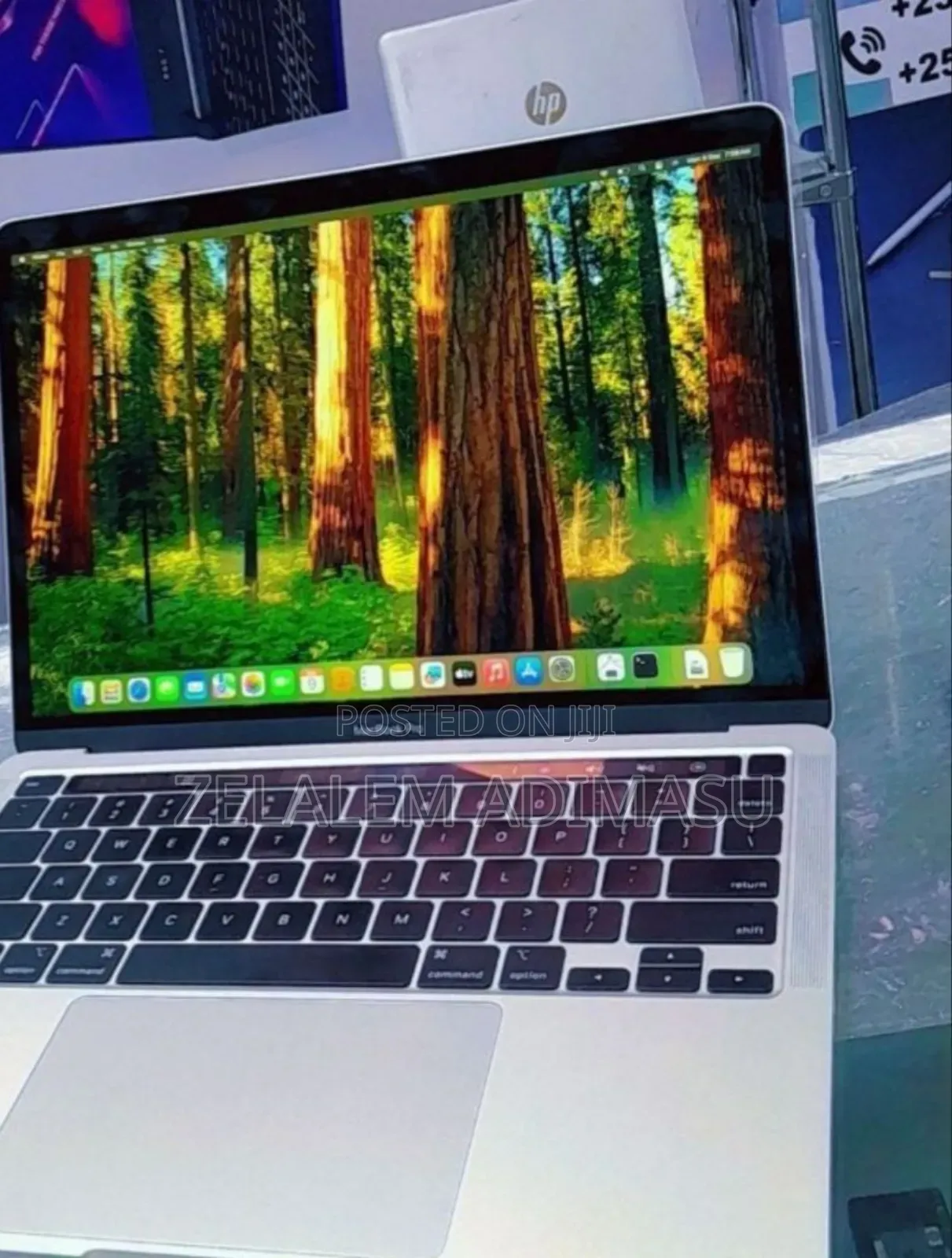 New Laptop Apple MacBook Pro 2022 M2 8GB Intel Core I7 SSD 512GB