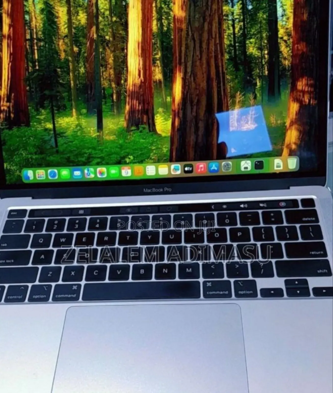 New Laptop Apple MacBook Pro 2022 M2 8GB Intel Core I7 SSD 512GB