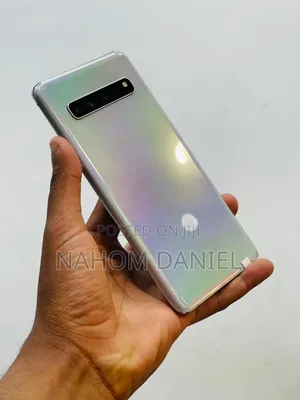 New Samsung Galaxy S10 5G 256 GB
