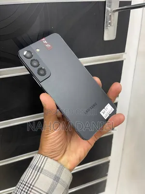 Photo - New Samsung Galaxy S22 5G 256 GB