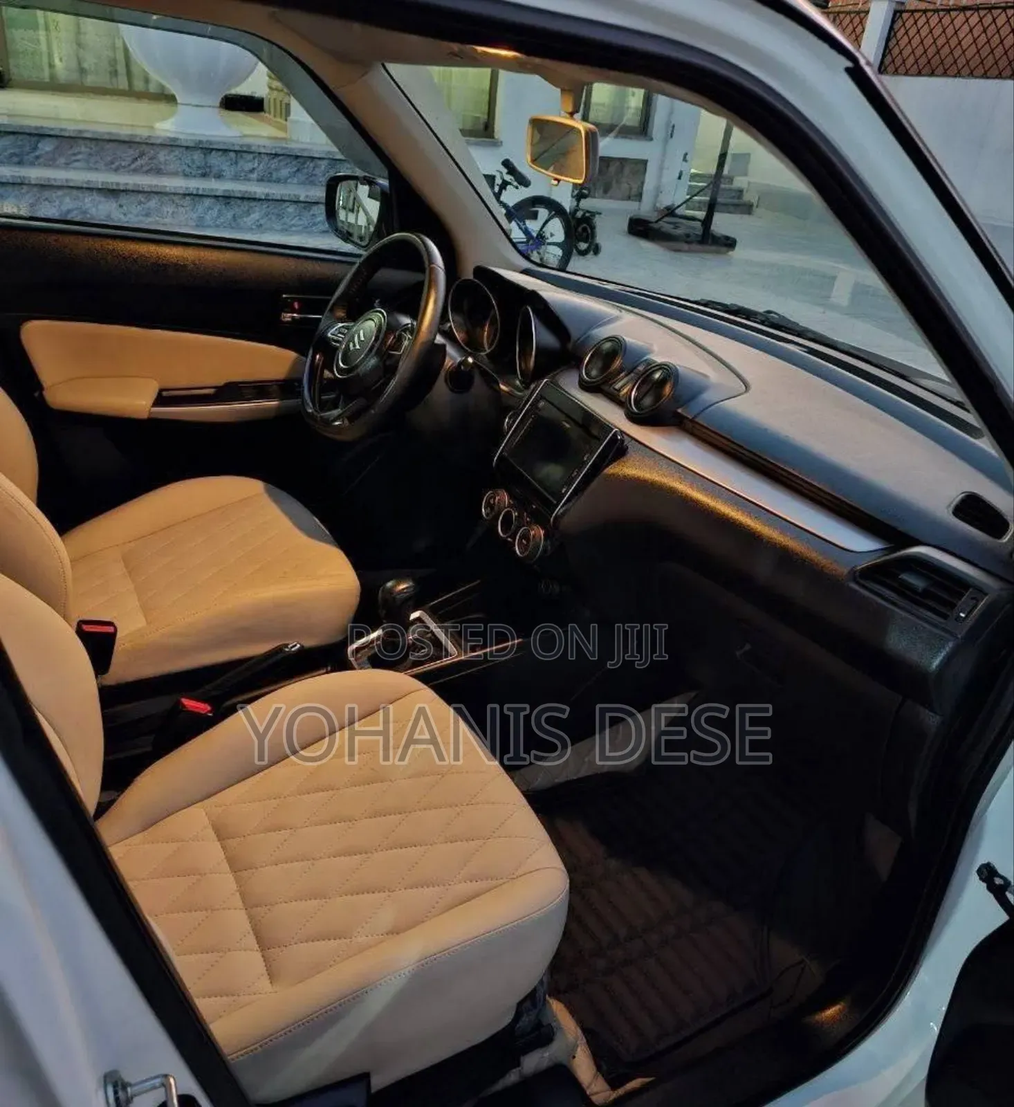 Suzuki Swift 2023 White