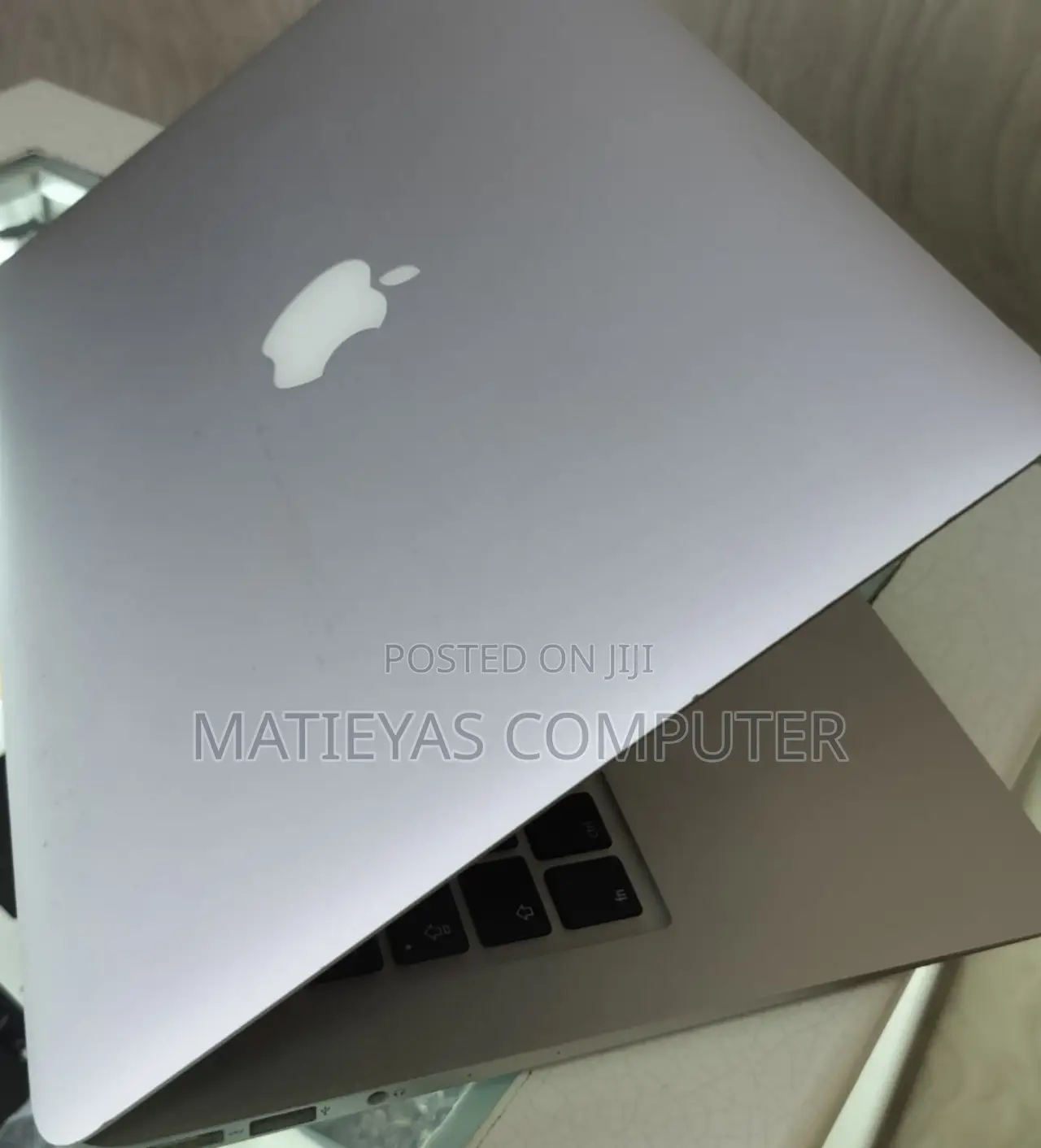 New Laptop Apple MacBook Air 2017 8GB Intel Core I7 SSD 500GB