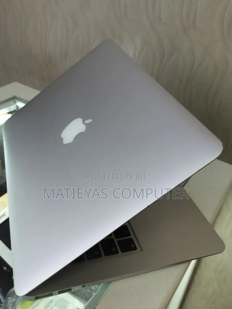 New Laptop Apple MacBook Air 2017 8GB Intel Core I7 SSD 500GB