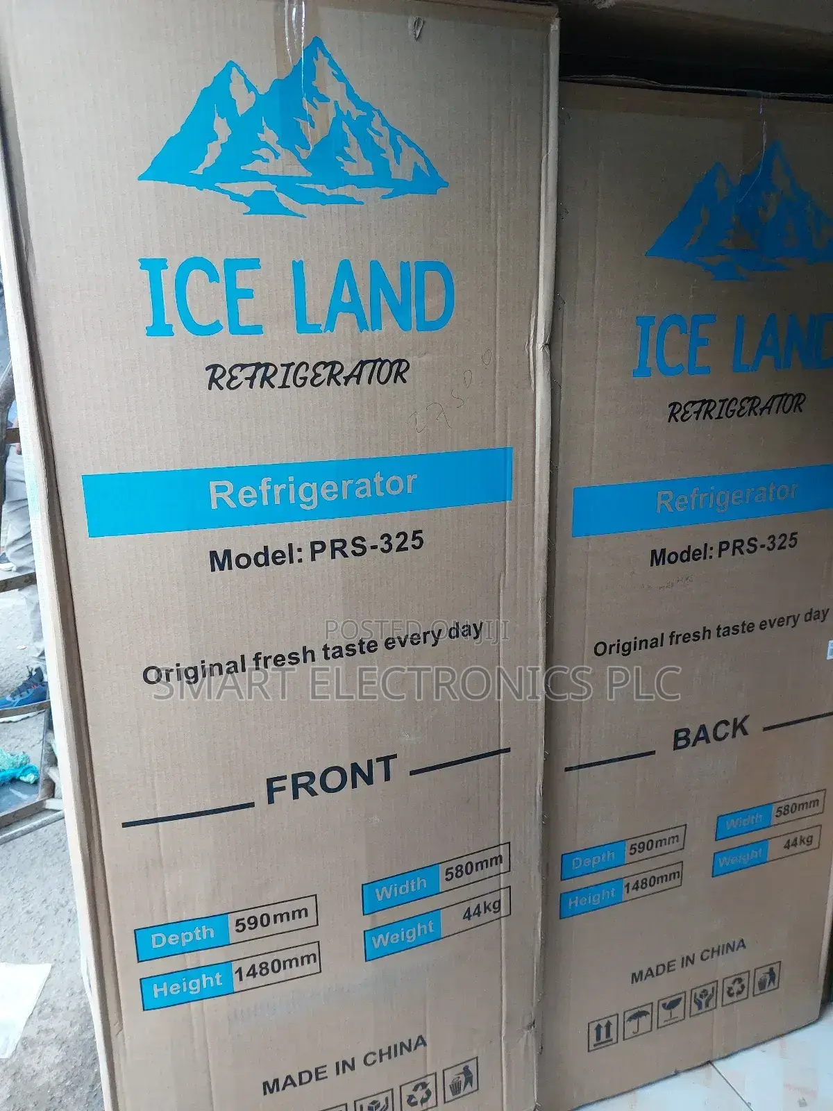 Ice Land Refrigerator 325l