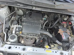 Toyota Platz 1.0 FWD 2002 Silver