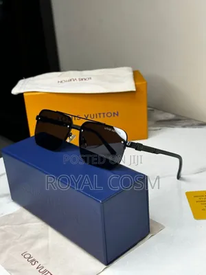 Photo - Louis Vuitton Unsex Sunglasses/Eyeglasses