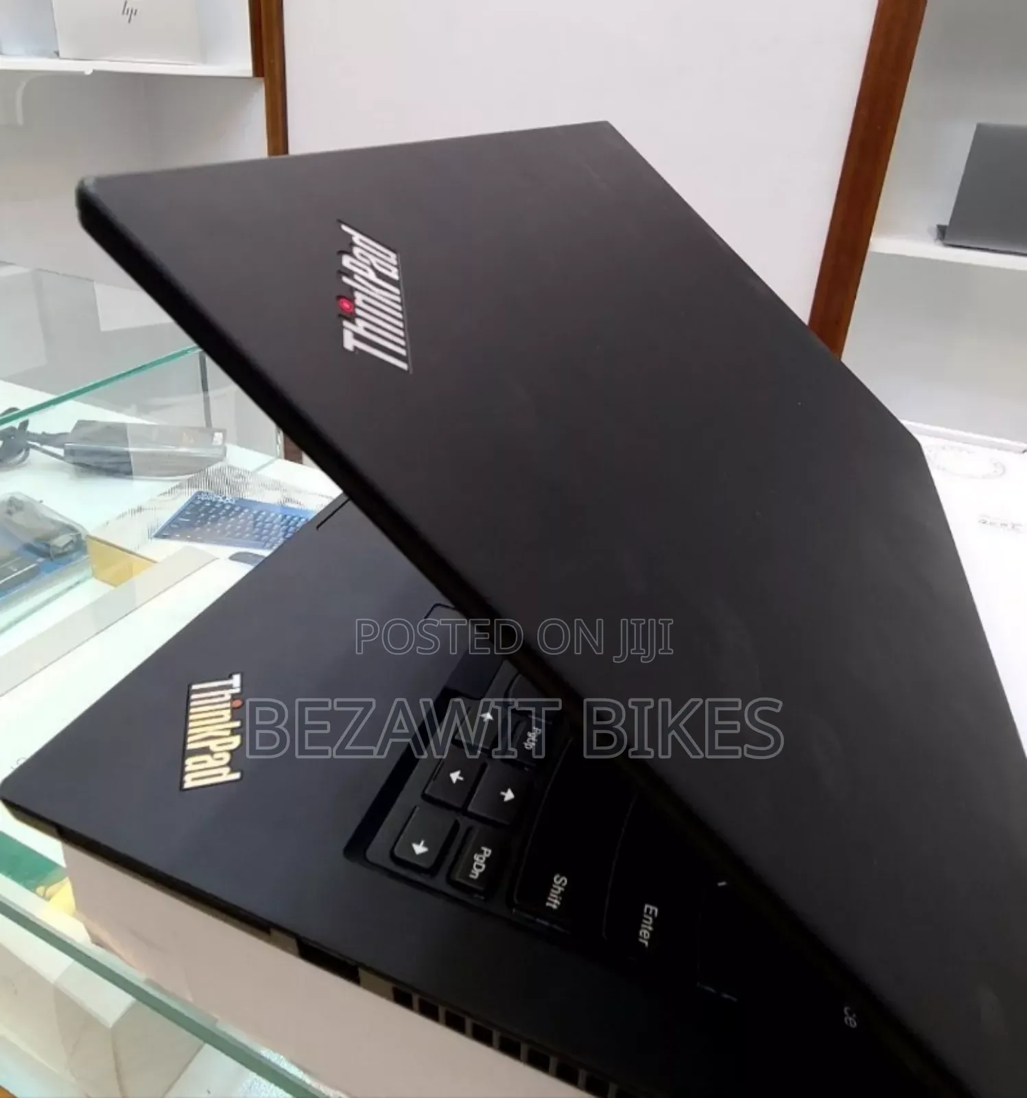 New Laptop Lenovo ThinkPad Yoga 16GB Intel Core I5 SSD 512GB