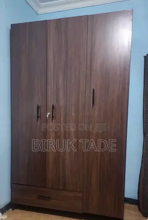 Closet 200×120cm With Laminated MDF