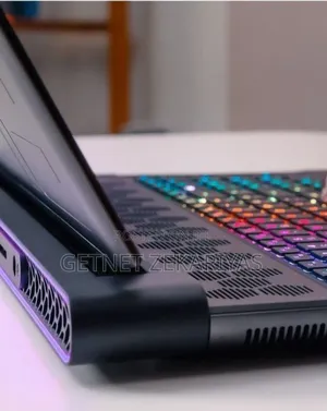 New Laptop Alienware M17x R2 16GB Intel Core I7 SSD 1T