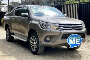 Toyota Hilux 2018 Silver