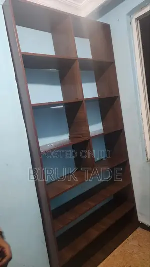 Mounted Bookshelf