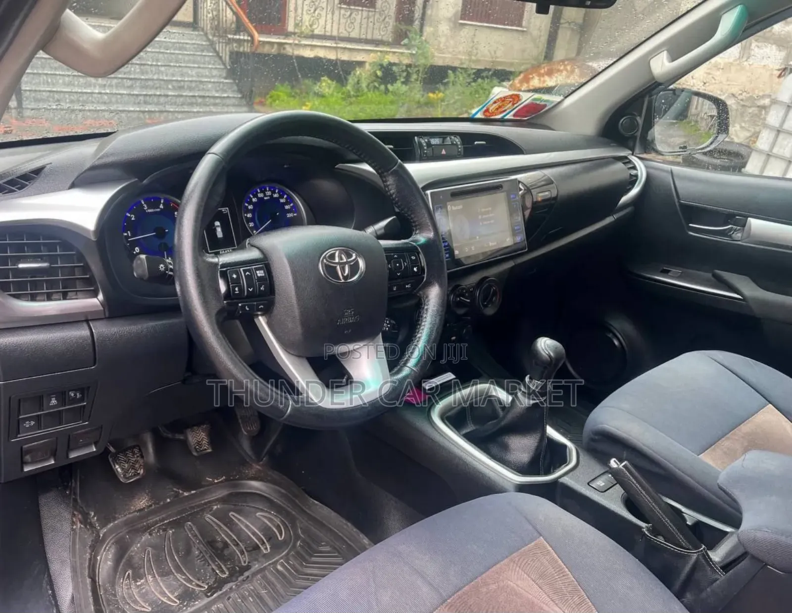 Toyota Hilux 2019 Silver