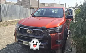 Toyota Hilux 2021 Red