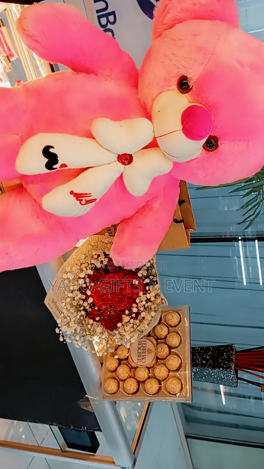 Yaho Toy , Flower , Chocolate  Gift 