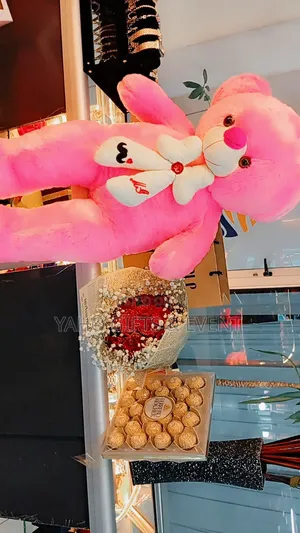 Yaho Toy , Flower , Chocolate  Gift 