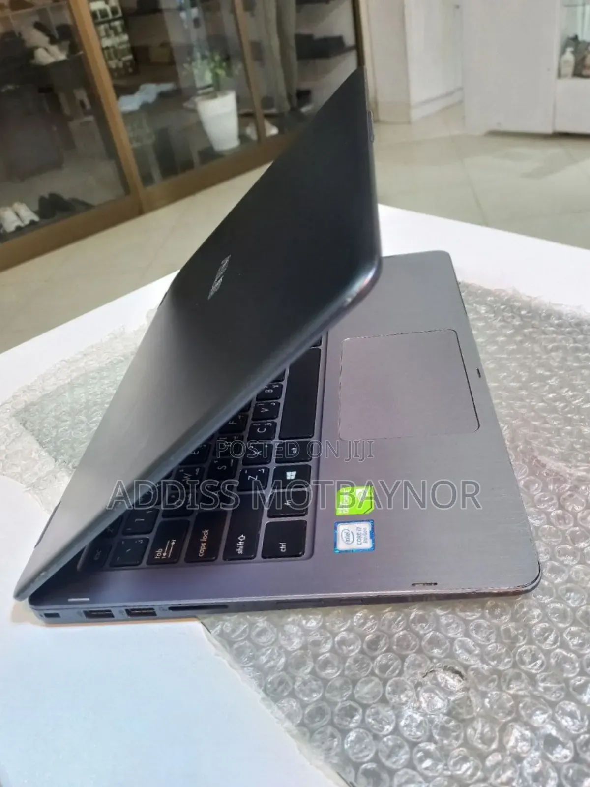 New Laptop Asus VivoBook 15 X505BA 8GB Intel Core I7 HDD 1T