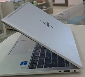 Photo - New Laptop HP EliteBook 830 G9 16GB Intel Core I5 SSD 512GB