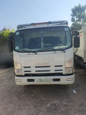 Obama Isuzu. 2022 Model