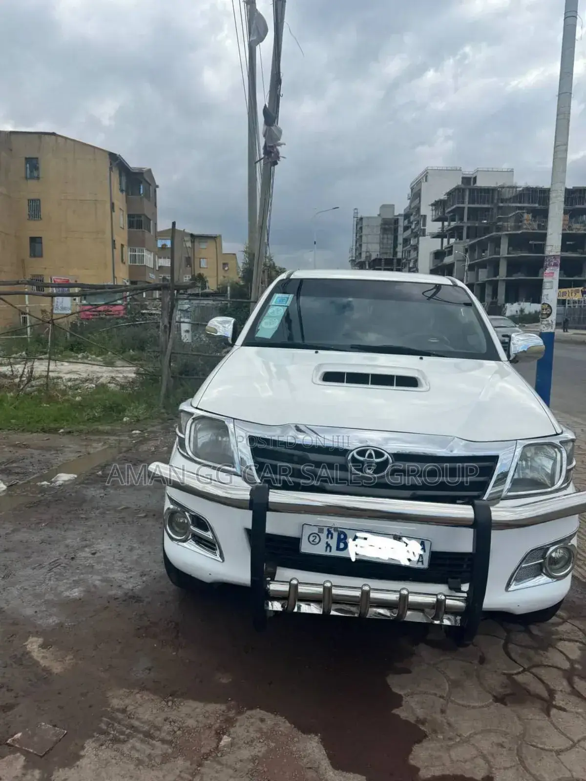 Toyota Hilux 2012 White
