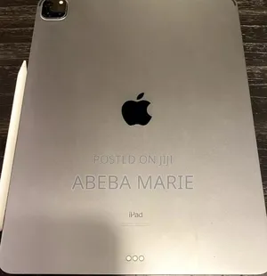 Photo - New Laptop Apple MacBook Pro 2021 M1 2GB Apple M1 Pro SSD 256GB