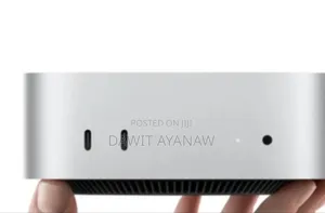 New Laptop Apple MacBook 16GB Apple M4 SSD 256GB