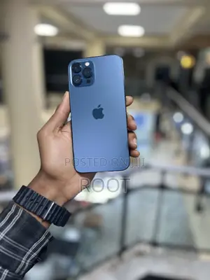 Photo - Apple iPhone 12 Pro Max 128 GB Black