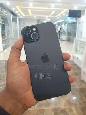 New Apple iPhone 15 128 GB Black