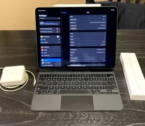 Photo - New Apple iPad Pro 12.9 (2021) 256 GB