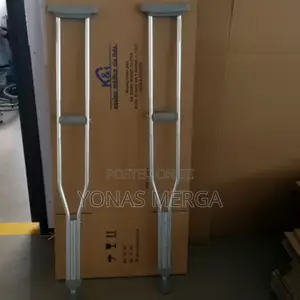 Photo - Lightweight Adjustable Crutches噢kranch长ክራንች乙crutches