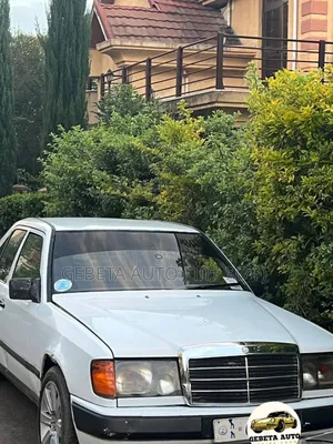 Mercedes-Benz 230E 1991 White