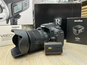 Photo - Canon 90d With 18-135mm Usm Ts