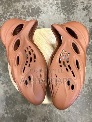 Adidas Foam Runner RNR WMNS Shoes