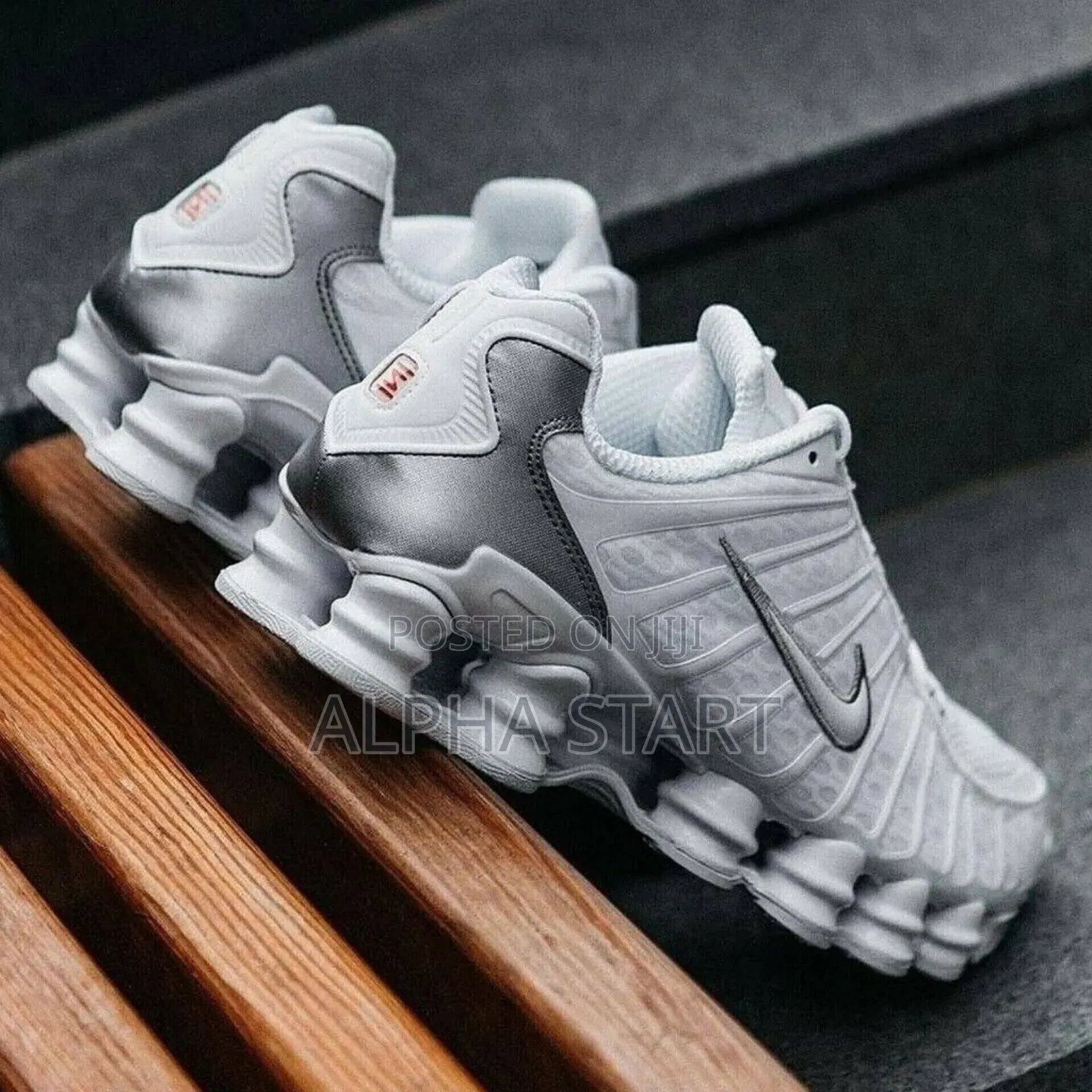 Nike Air Max Shox Tl White/Silver Shoes
