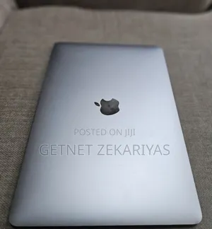 New Laptop Apple MacBook Pro 2019 8GB Intel Core i5 SSD 256GB