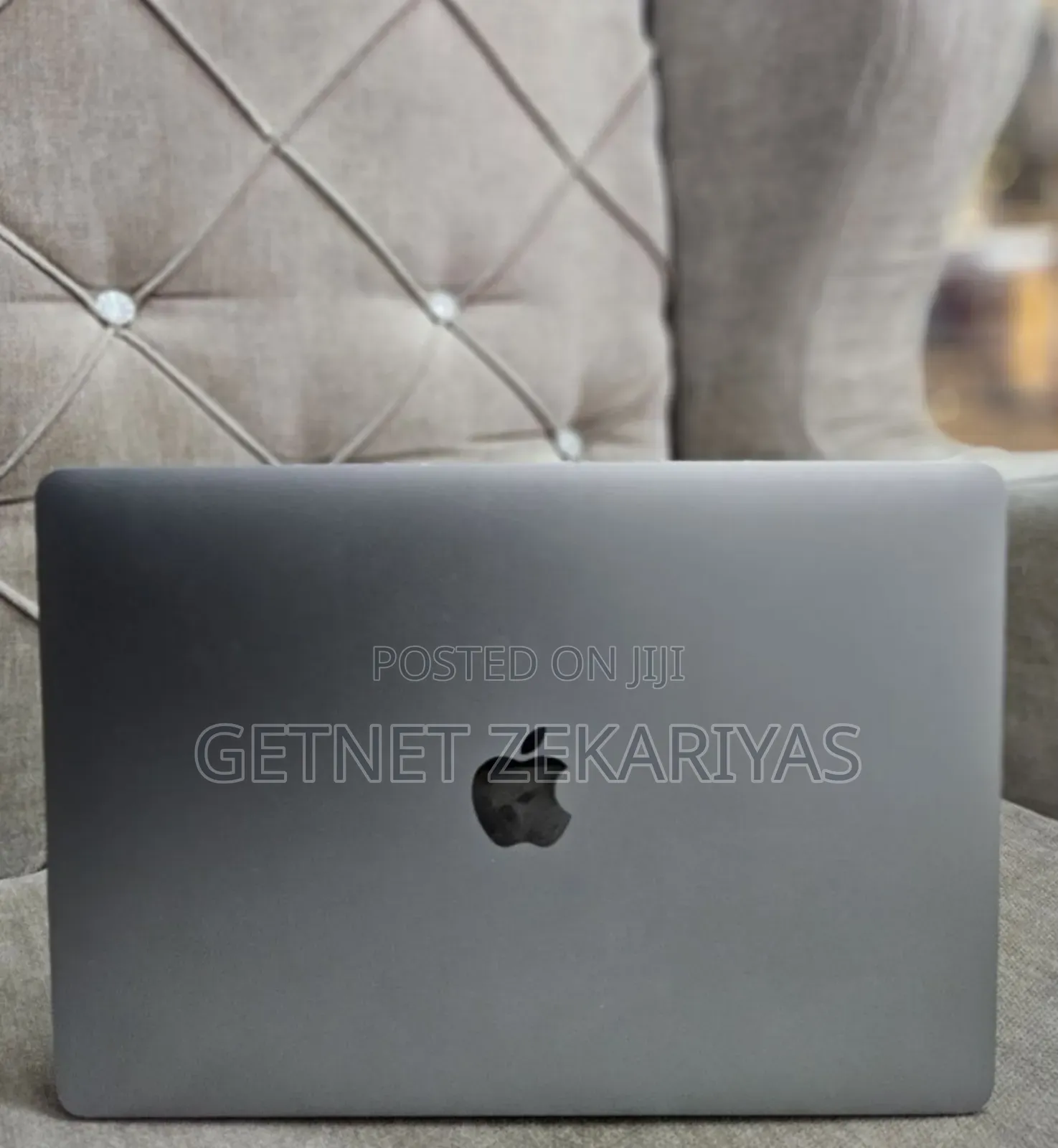 New Laptop Apple MacBook Pro 2019 8GB Intel Core i5 SSD 256GB