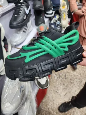 VAR Man Master Quality Shoes for You