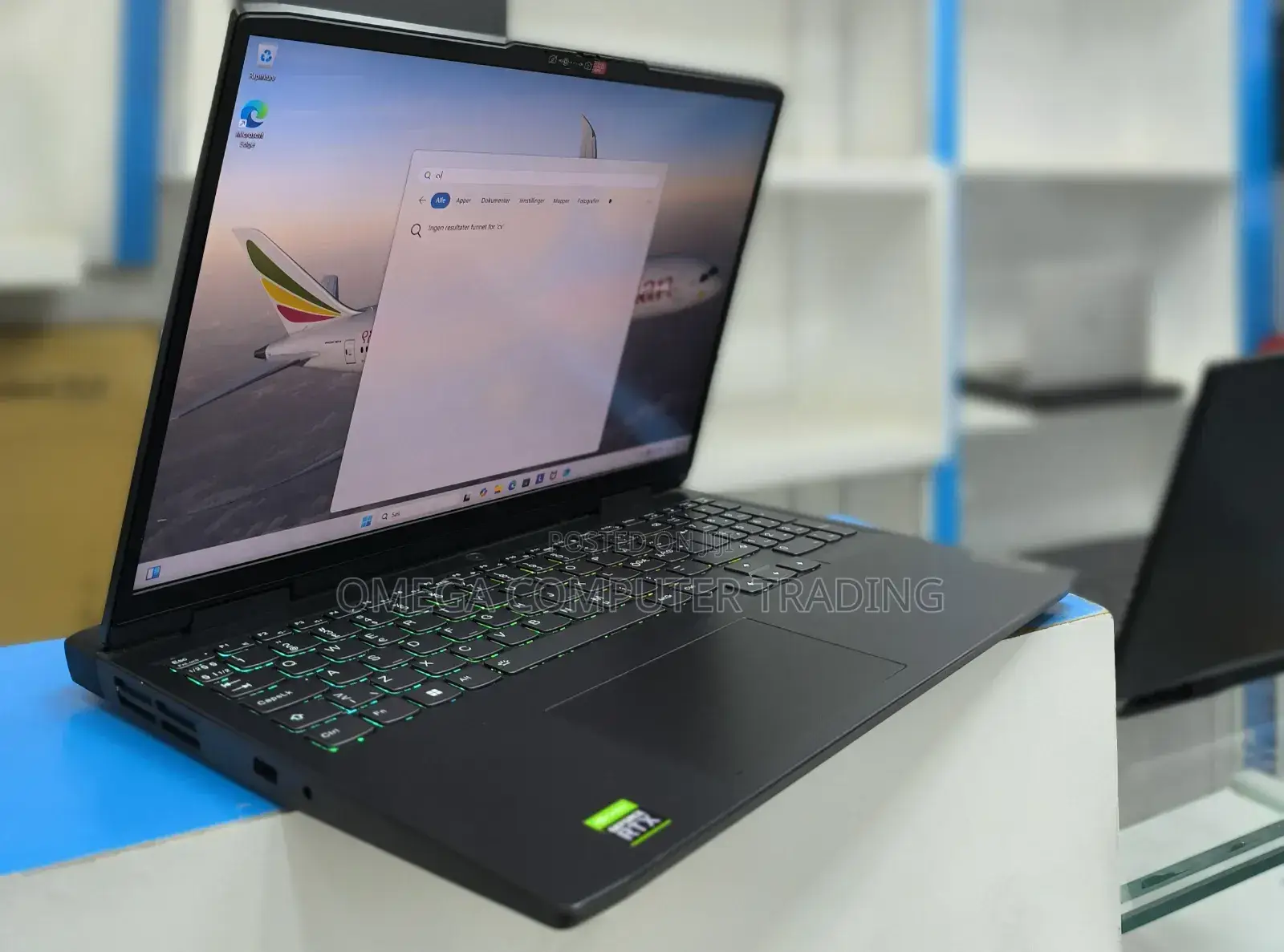 New Laptop Lenovo LOQ 15IRH8 16GB Intel Core i5 SSD 512GB