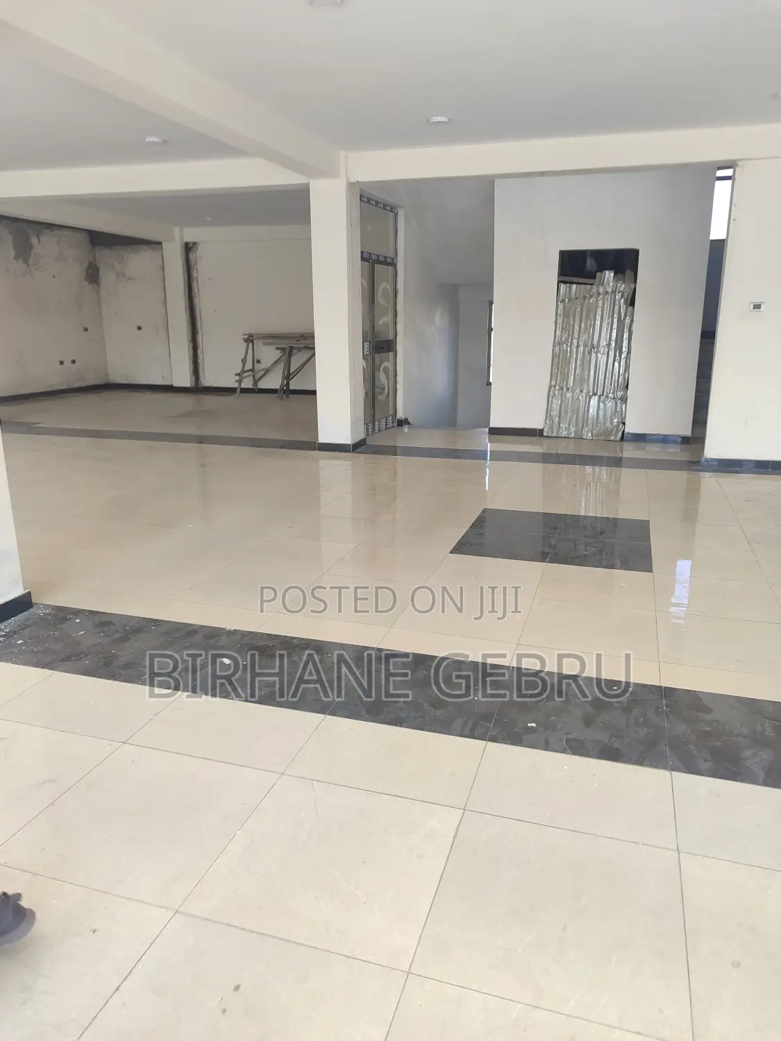 Lluxury Apartment Rent for Business