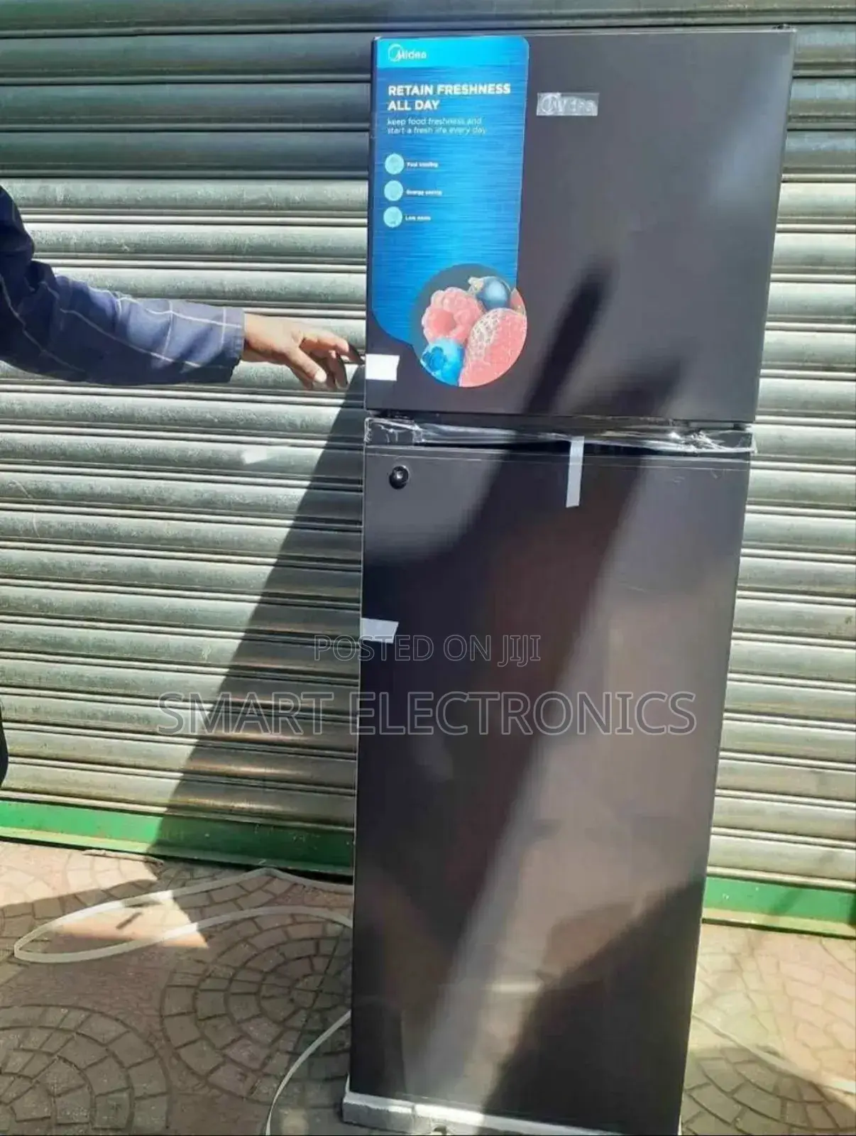 Media Refrigerator 234l