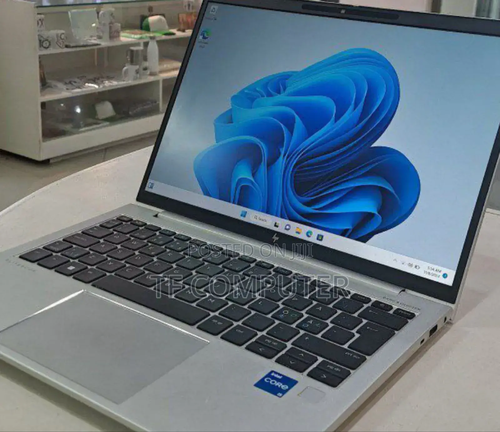 New Laptop HP EliteBook 830 G9 16GB Intel Core I7 SSD 512GB