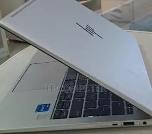 New Laptop HP EliteBook 830 G9 16GB Intel Core I7 SSD 512GB