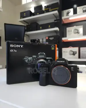 Photo - Sony A7 Īīī With 28-70mm Lens
