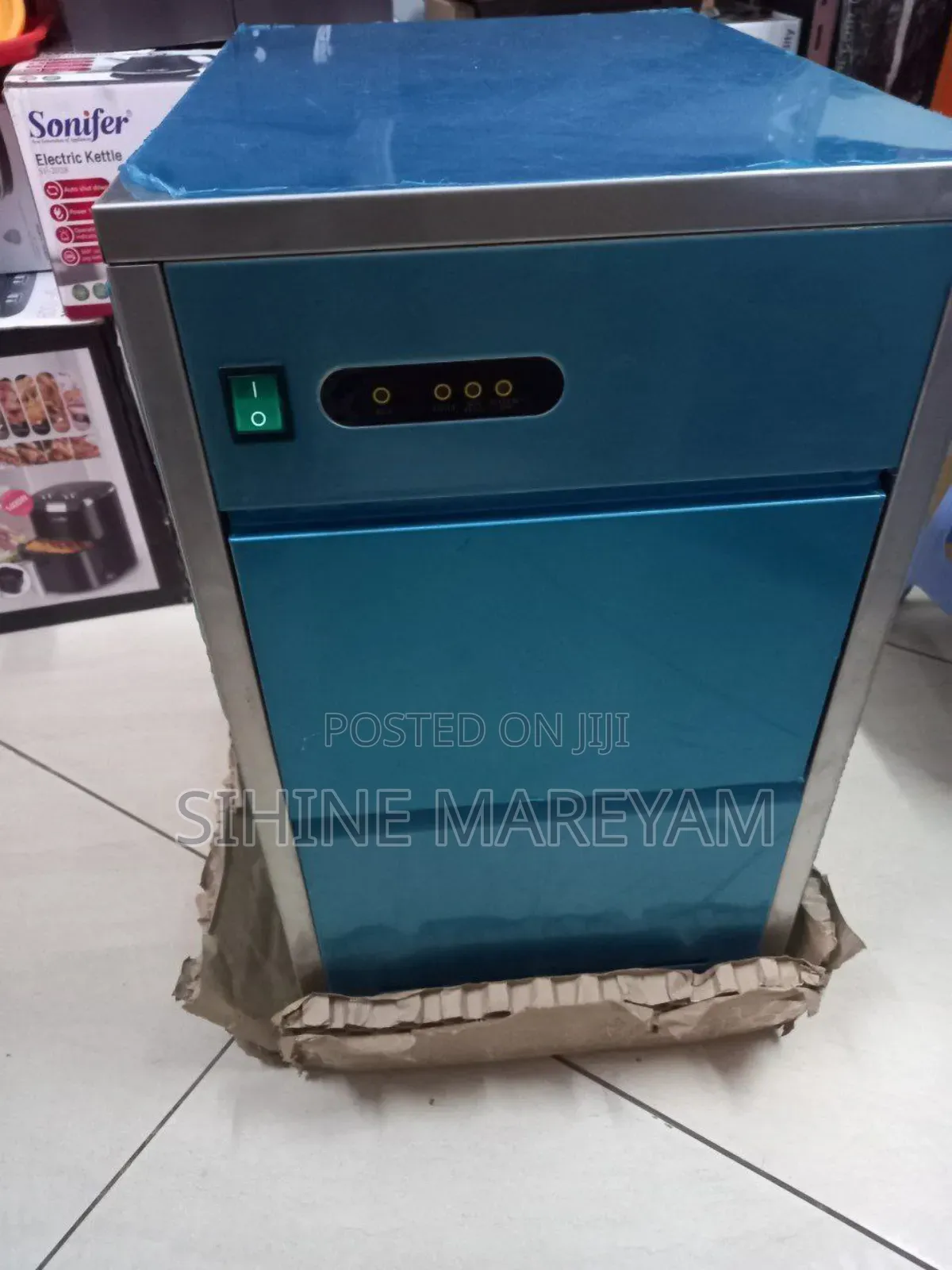 የበረዶ መስሪያ ማሽን Commercial Snow Flake Ice Machine