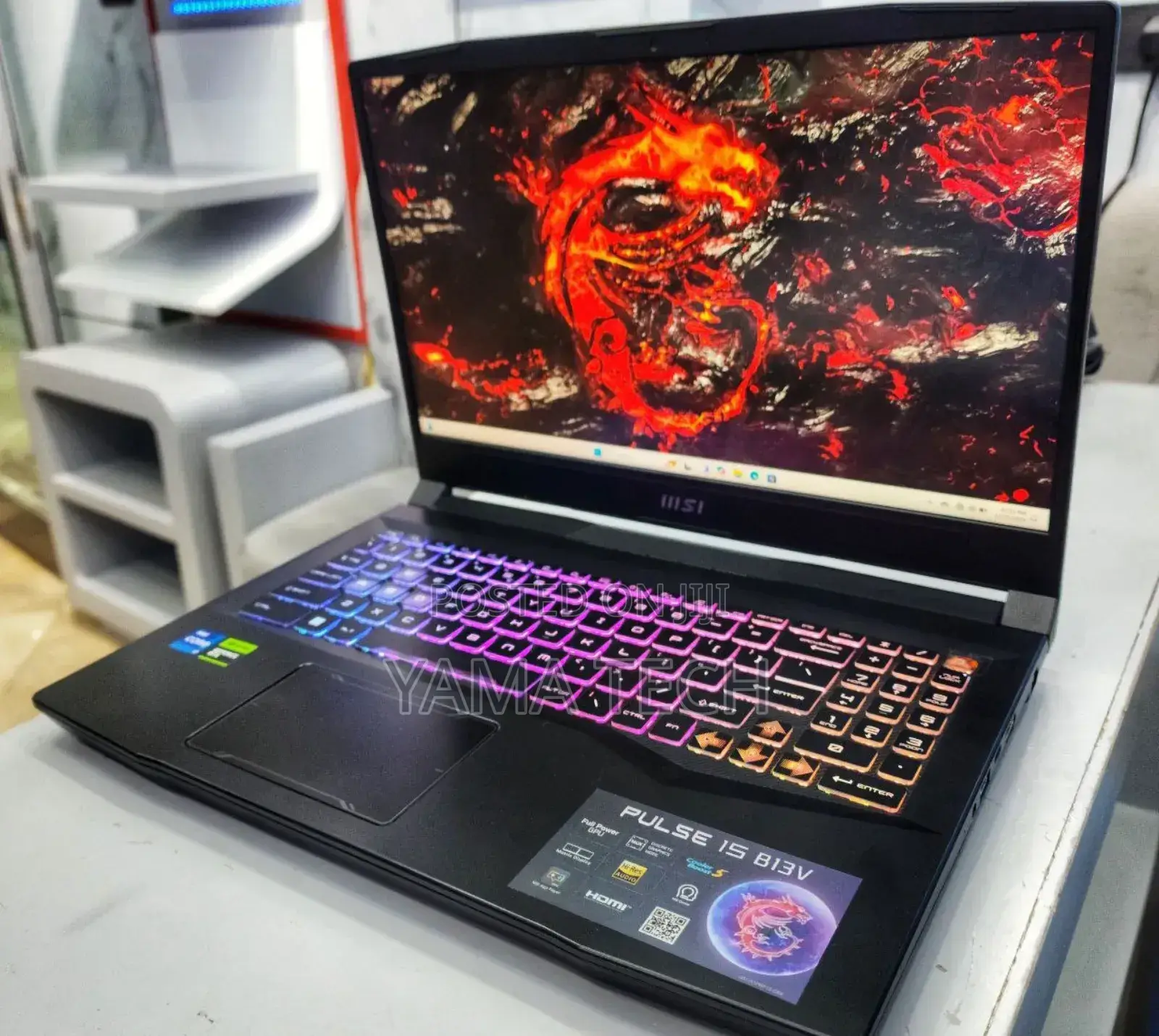 New Laptop MSI Pulse GL76 16GB Intel Core I7 SSD 1T