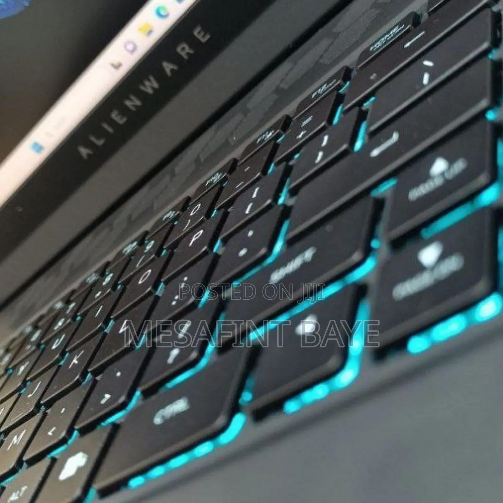 New Laptop Alienware M17x R2 16GB Intel Core I7 SSD 1T