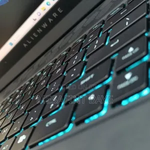 New Laptop Alienware M17x R2 16GB Intel Core I7 SSD 1T