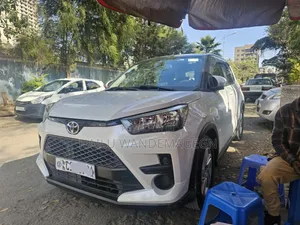 Photo - New Toyota Raize 2022 White